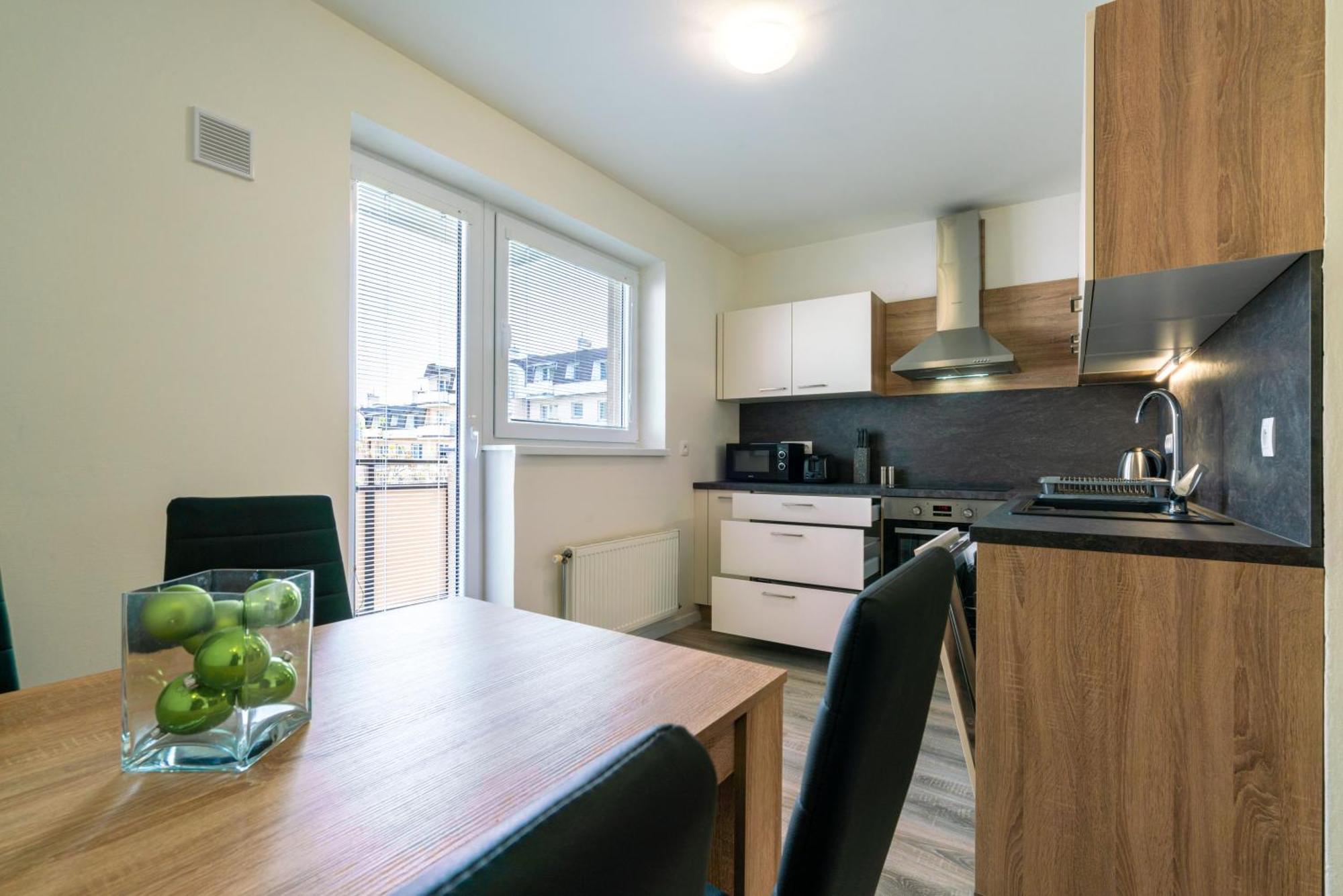 Apartmany Zlatovska Trencin Luaran gambar