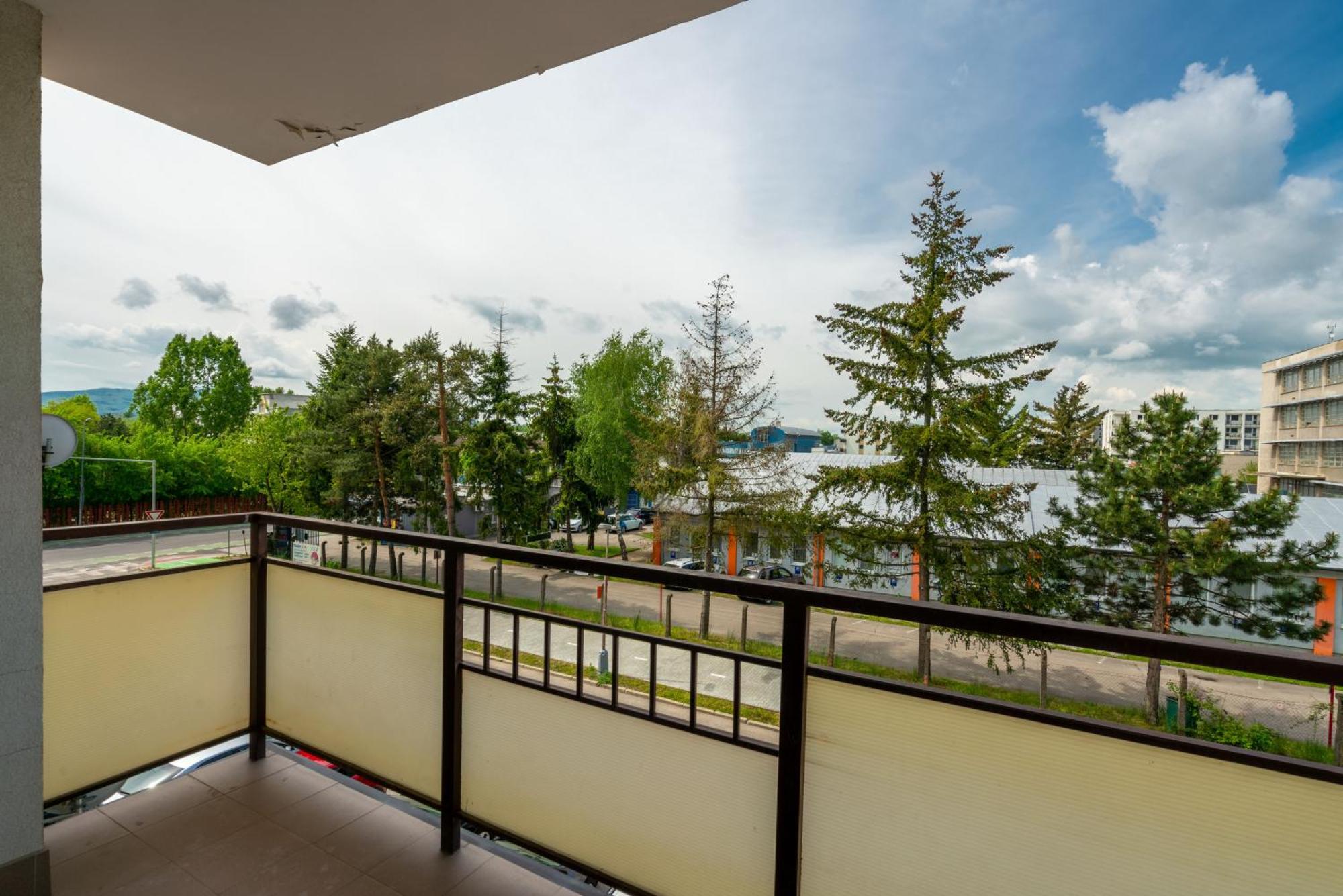 Apartmany Zlatovska Trencin Luaran gambar